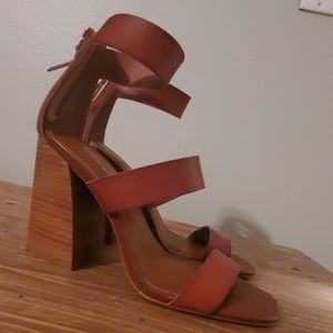 Brand New Madden Girl Clyde Sandal in Cognac